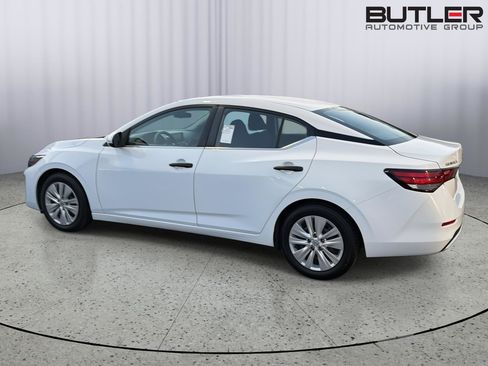 Used 2024 Nissan Sentra S FWD image 3