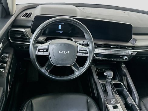 Used 2025 Kia Telluride S FWD image 17