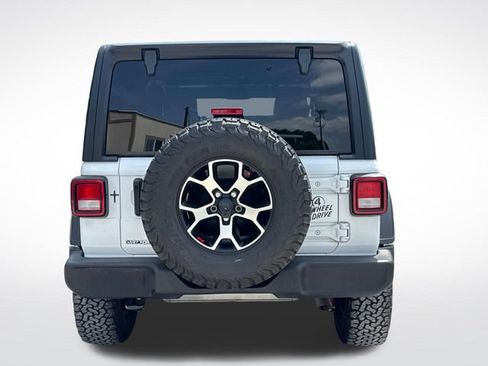 Used 2022 Jeep Wrangler Sport AWD/4WD image 4