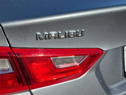 Certified 2024 Chevrolet Malibu LS FWD image 21