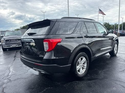 Used 2024 Ford Explorer XLT w/ Equipment Group 202A AWD/4WD image 7