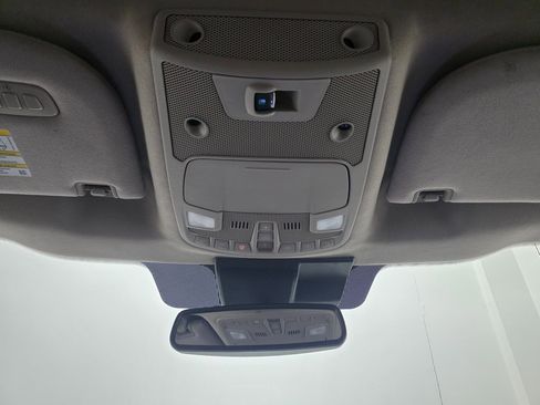 Used 2019 Ford F150 Limited image 34