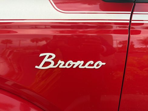 Used 2022 Ford Bronco Outer Banks AWD/4WD image 17