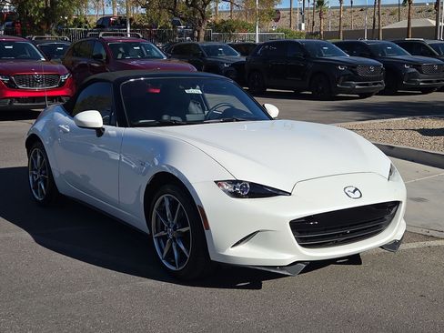 Used 2023 MAZDA MX-5 Miata Grand Touring w/ Weather Package RWD image 7