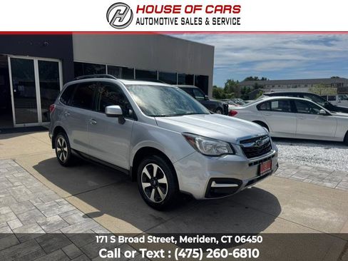Used 2018 Subaru Forester 2.5i Premium w/ All-Weather Package image 2