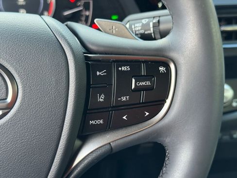 Certified 2023 Lexus ES 350 w/ Premium Package image 30