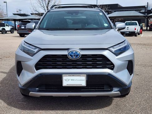 Used 2022 Toyota RAV4 SE w/ Convenience Package image 5