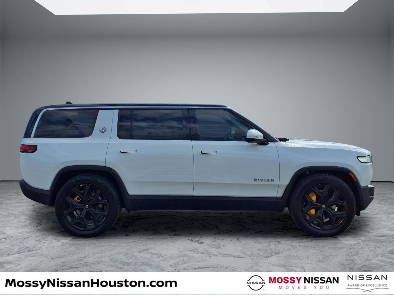 Used 2023 Rivian R1S Launch Edition Quad AWD/4WD image 8
