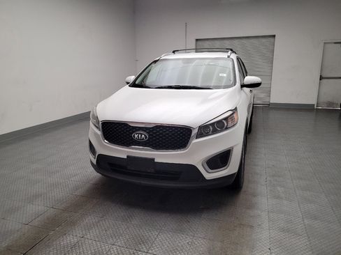 Used 2018 Kia Sorento FWD image 15