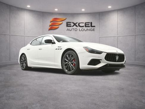 Used 2022 Maserati Ghibli Modena RWD image 57