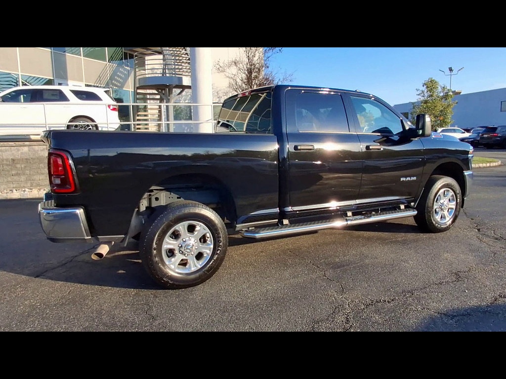 Used 2026 RAM 2500 Big Horn AWD/4WD image 8
