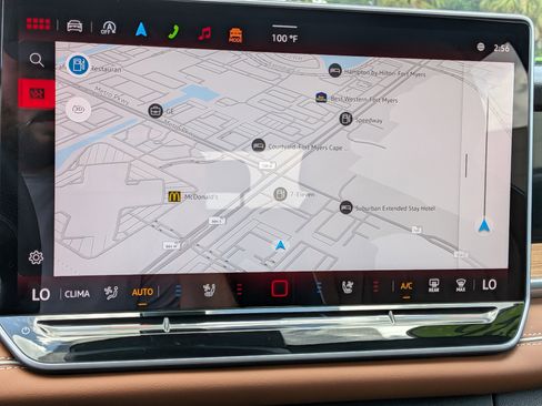 Used 2026 Volkswagen Tiguan SEL R-Line image 33