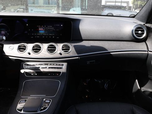 Used 2022 Mercedes-Benz E 350 Sedan w/ Exterior Lighting Package image 26