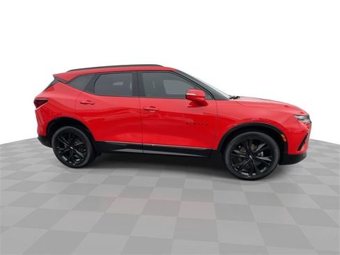 Certified 2021 Chevrolet Blazer RS w/ Enhanced Convenience Package image 9