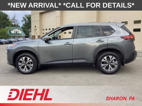 Used 2022 Nissan Rogue SV AWD/4WD image 4