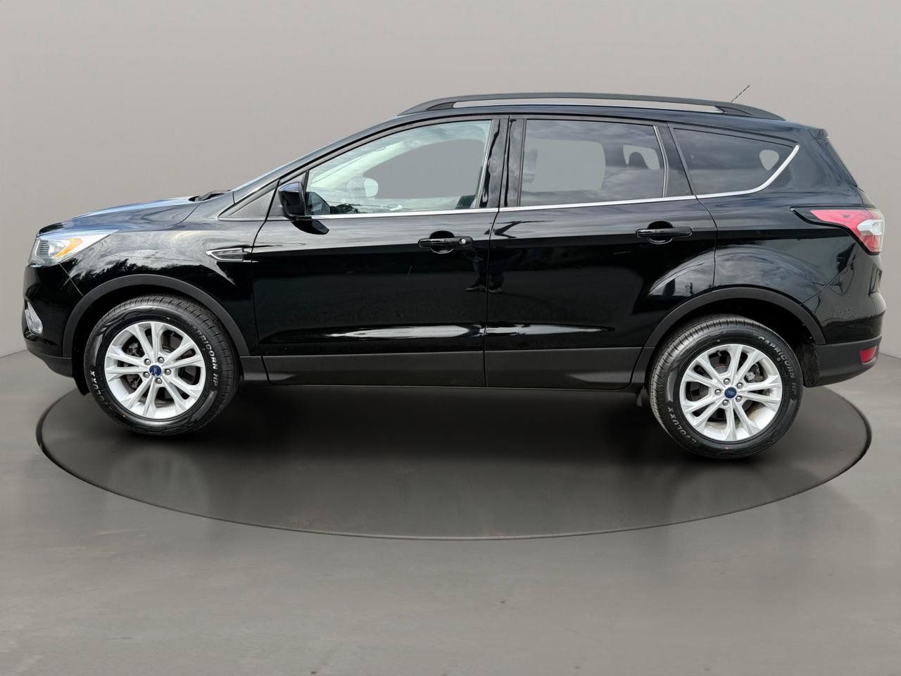 Used 2018 Ford Escape SEL AWD/4WD image 24