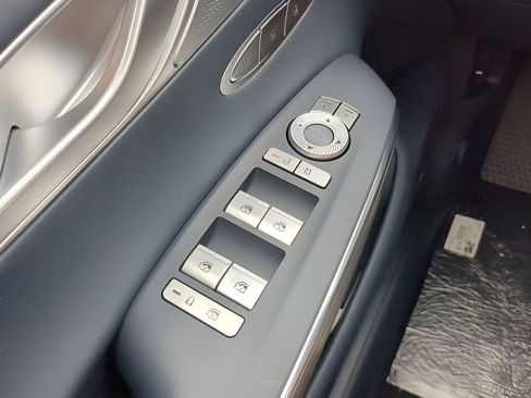 New 2026 Genesis GV70 2.5T Sport Prestige AWD/4WD image 22