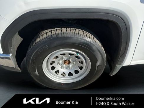 Used 2024 GMC Sierra 1500 Pro w/ Pro Value Package image 9