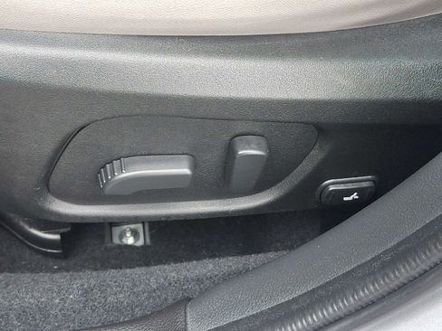 Used 2018 Subaru Forester 2.5i Limited w/ Popular Package #3B image 26