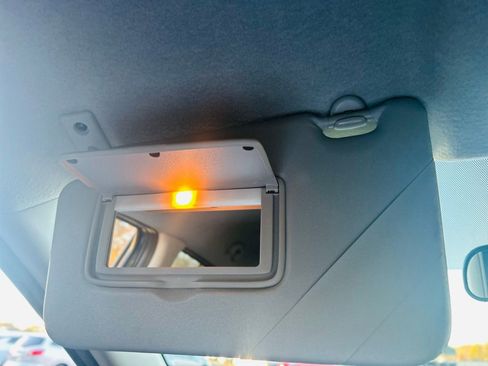 Used 2022 Nissan Kicks SV image 36