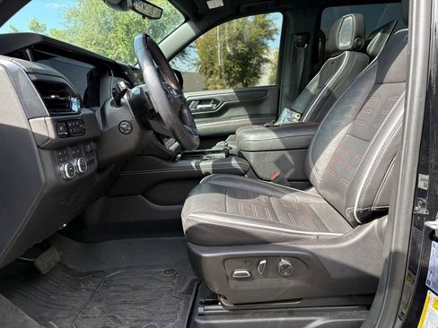 Used 2025 GMC Yukon AT4 Ultimate w/ LPO, Floor Liner Package AWD/4WD image 9