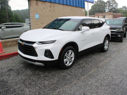 Used 2020 Chevrolet Blazer LT FWD image 3