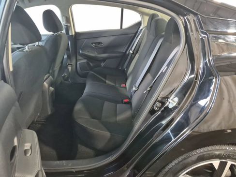 Used 2025 Nissan Sentra SV FWD image 9
