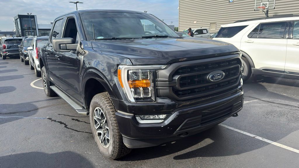 Used 2021 Ford F150 XLT w/ Equipment Group 302A High AWD/4WD image 4