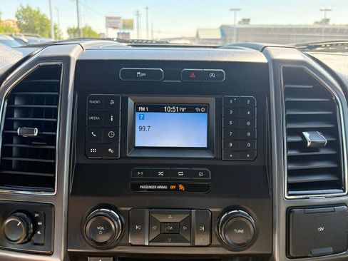Used 2018 Ford F150 XLT AWD/4WD image 21