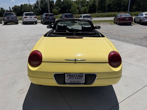 Used 2002 Ford Thunderbird RWD image 5