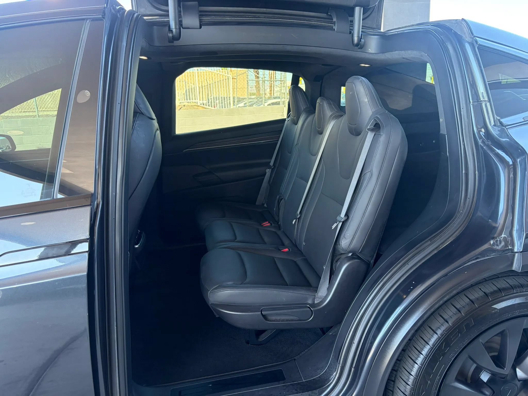 Used 2024 Tesla Model X AWD/4WD image 10