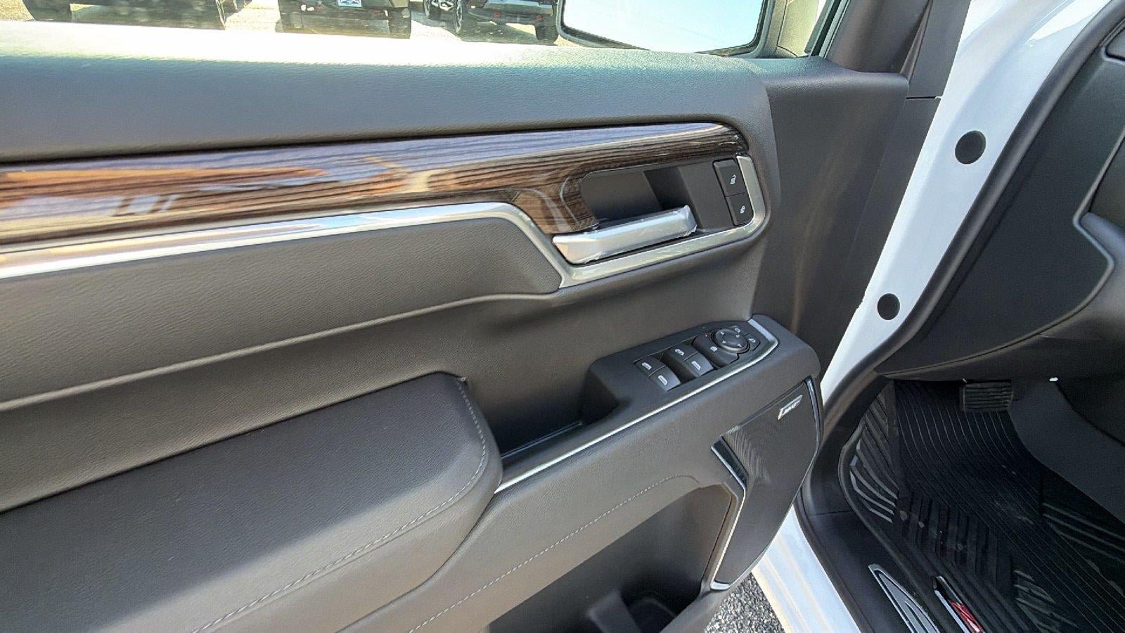 New 2026 Chevrolet Silverado 1500 RST AWD/4WD image 16