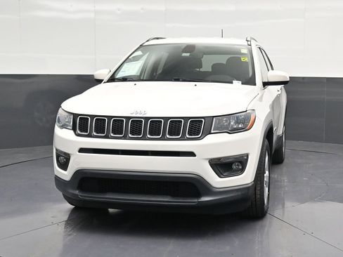 Used 2020 Jeep Compass Latitude FWD image 6