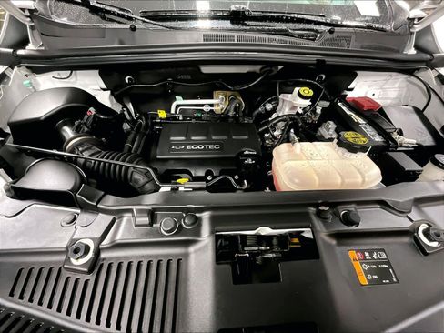 Used 2018 Chevrolet Trax LT w/ LT Convenience Package image 27