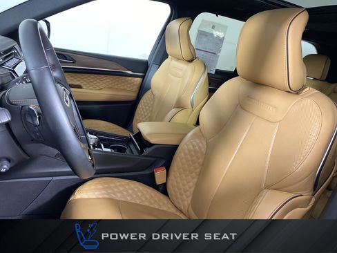 Used 2022 Jeep Grand Cherokee Summit w/ Adv Protech Group IV AWD/4WD image 18