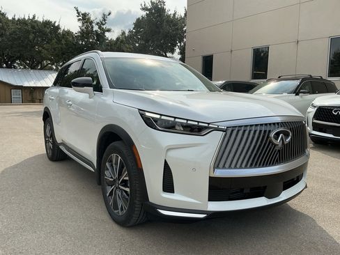 New 2026 INFINITI QX60 Luxe w/ Family Package image 9