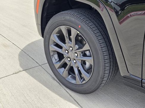 New 2026 Jeep Grand Cherokee Limited AWD/4WD image 6