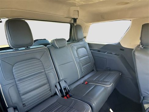 Used 2020 Lincoln Navigator Black Label w/ Cargo Convenience Package image 30