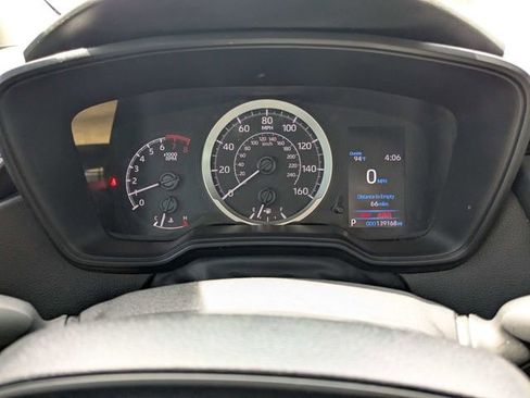 Used 2022 Toyota Corolla LE FWD image 24