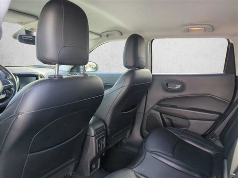 Used 2020 Jeep Compass Latitude image 14