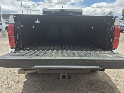 Certified 2024 Toyota Tacoma TRD Off-Road w/ TRD Off Road Premium Package AWD/4WD image 21