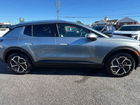 New 2026 Chevrolet Equinox EV LT image 4