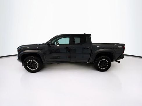 Certified 2026 Toyota Tacoma TRD Off-Road w/ TRD Off Road Upgrade Package AWD/4WD image 4