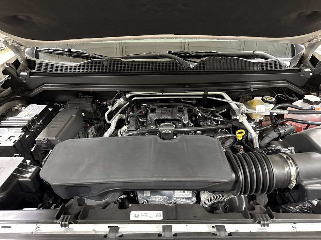 New 2026 Chevrolet Colorado ZR2 w/ Off-Road Front Bumper Package AWD/4WD image 26