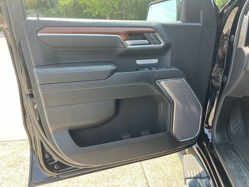 Used 2023 GMC Sierra 1500 Denali AWD/4WD image 23