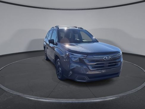 Used 2025 Subaru Forester Limited w/ Protection Package (1PH) AWD/4WD image 3