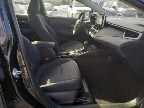 Used 2021 Toyota Corolla LE image 24