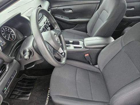 Used 2024 Nissan Sentra S FWD image 9