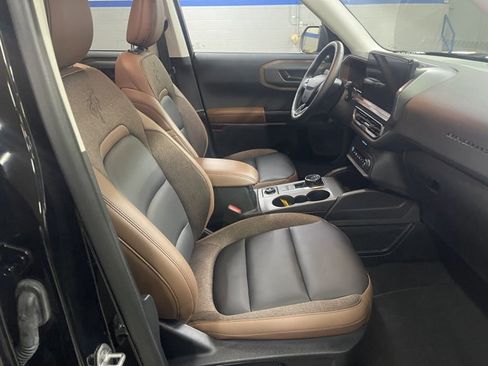 Certified 2025 Ford Bronco Sport Outer Banks w/ Outer Banks Tech Package+ AWD/4WD image 17