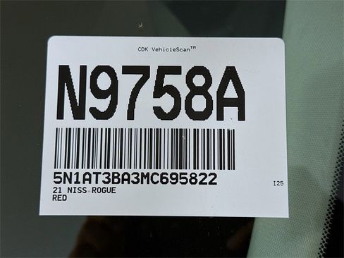 Certified 2021 Nissan Rogue SV image 31